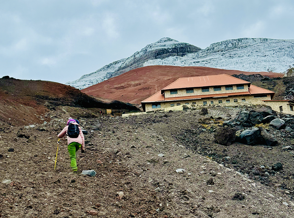 hiking jose rivas refugio cotopaxi